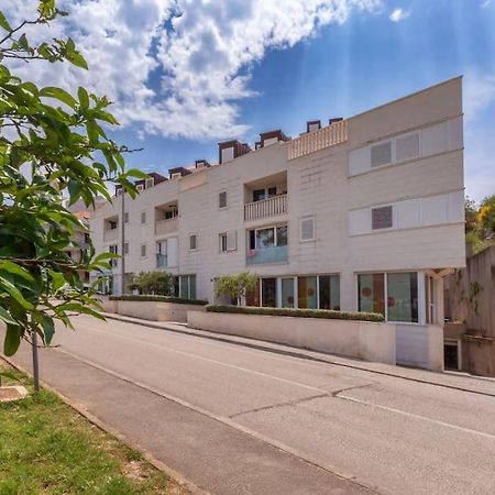 Stylish Two Bedroom Apartment&Garage Parking Place Ντουμπρόβνικ Εξωτερικό φωτογραφία